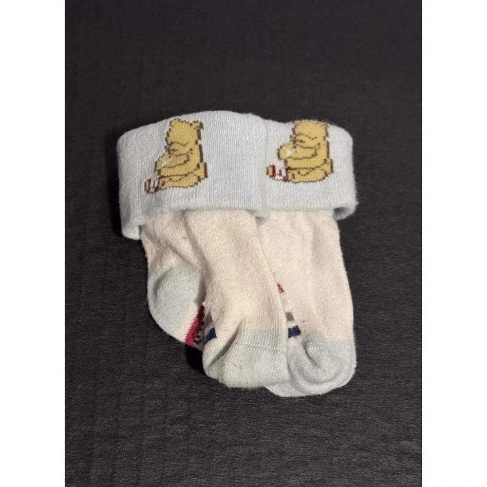 Vintage Disney classic Winnie the Pooh Cuffed Baby Socks Booties Newborn 0-6m